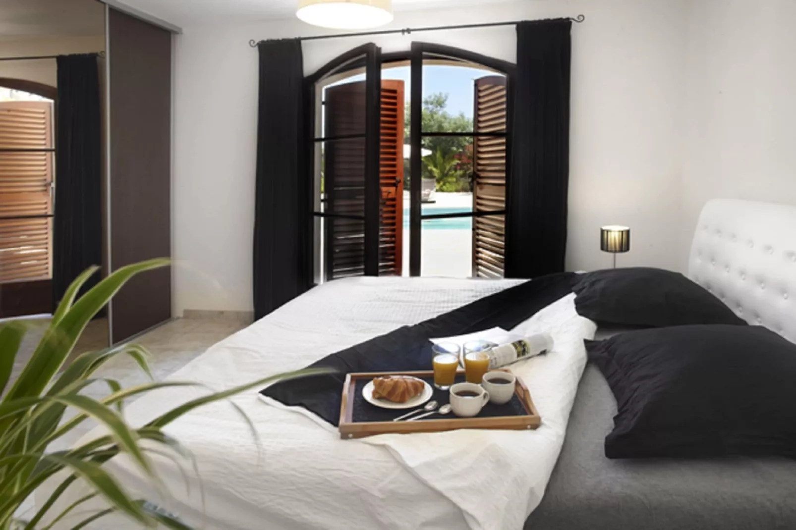 Beau soleil-Bedroom