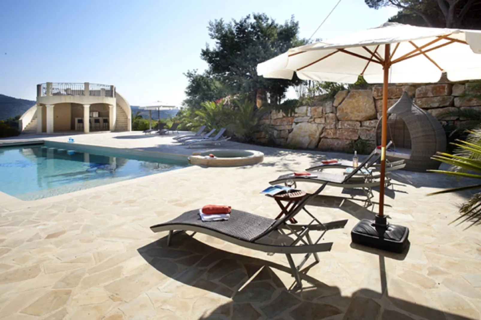 Beau soleil-Terrace balcony