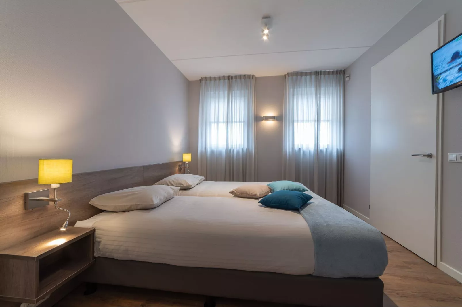 8 persoons vrijstaand met jacuzzi-Bedroom