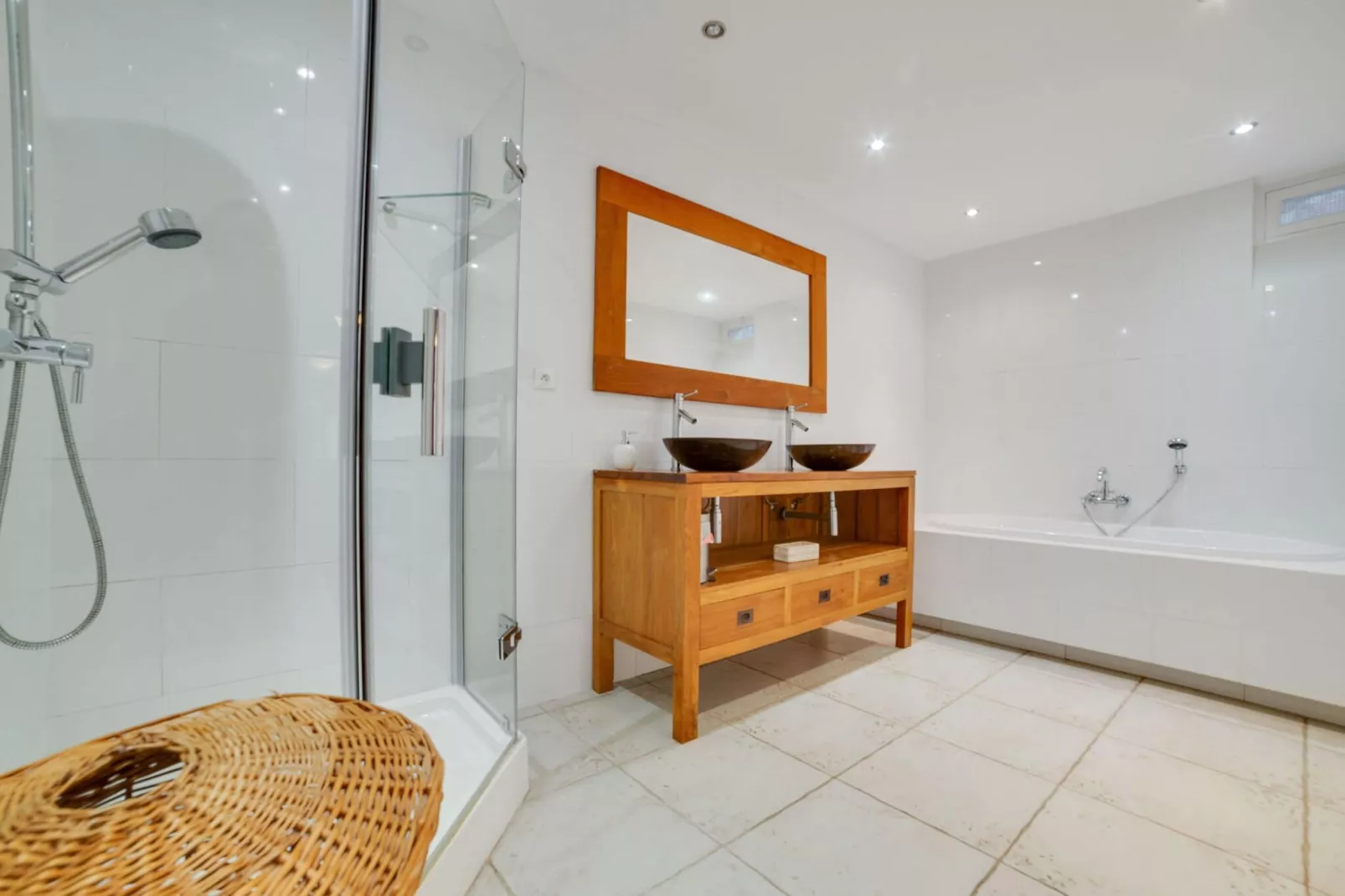 Cedre-Bathroom