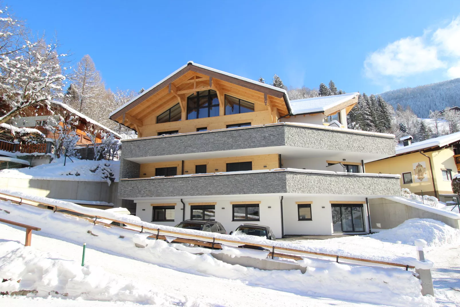 Apartment An der Piste 3/Alpendorf-Exterior winter