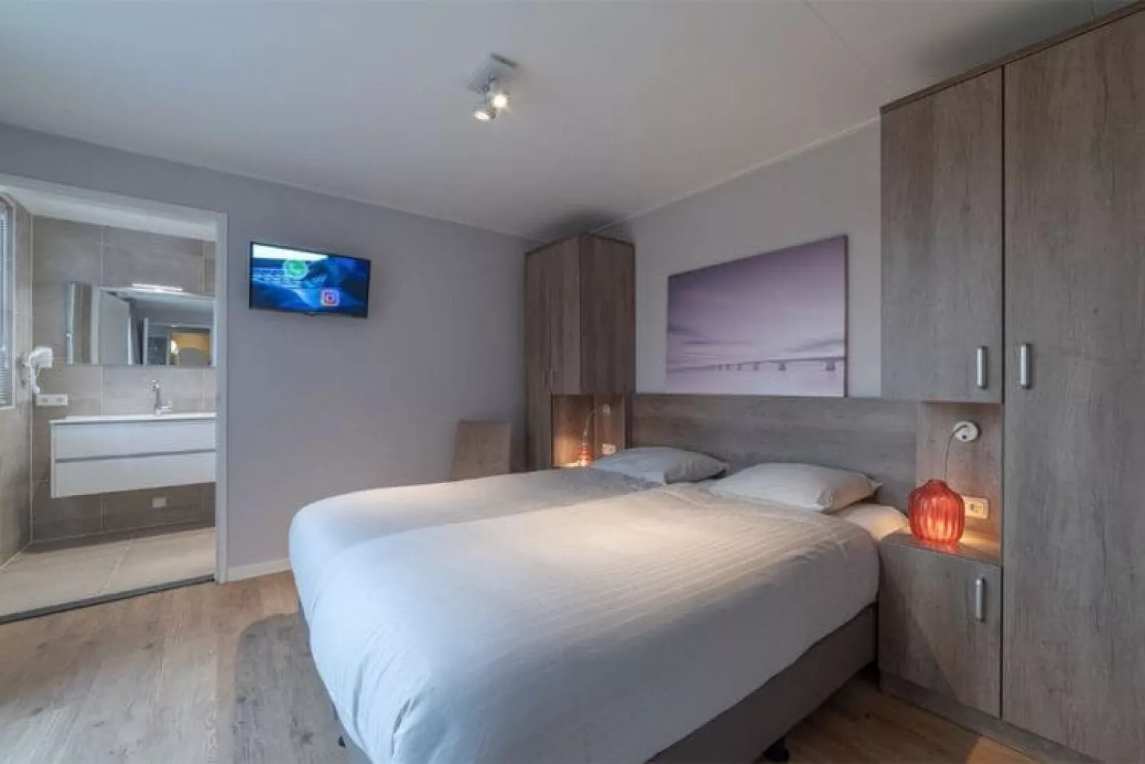 6 persoons vrijstaand met sauna-Schlafzimmer