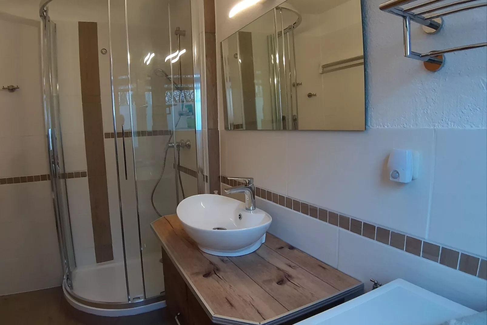 Ferienwohnung am Wald / Büdnerreihe-Bathroom
