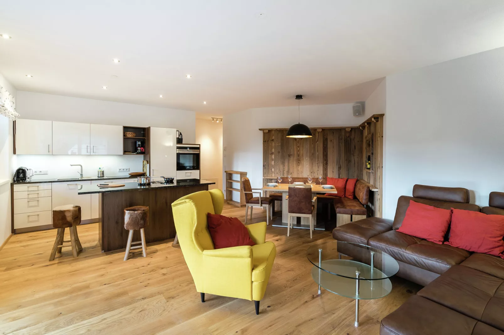 An der Piste 2 Alpendorf-Living room