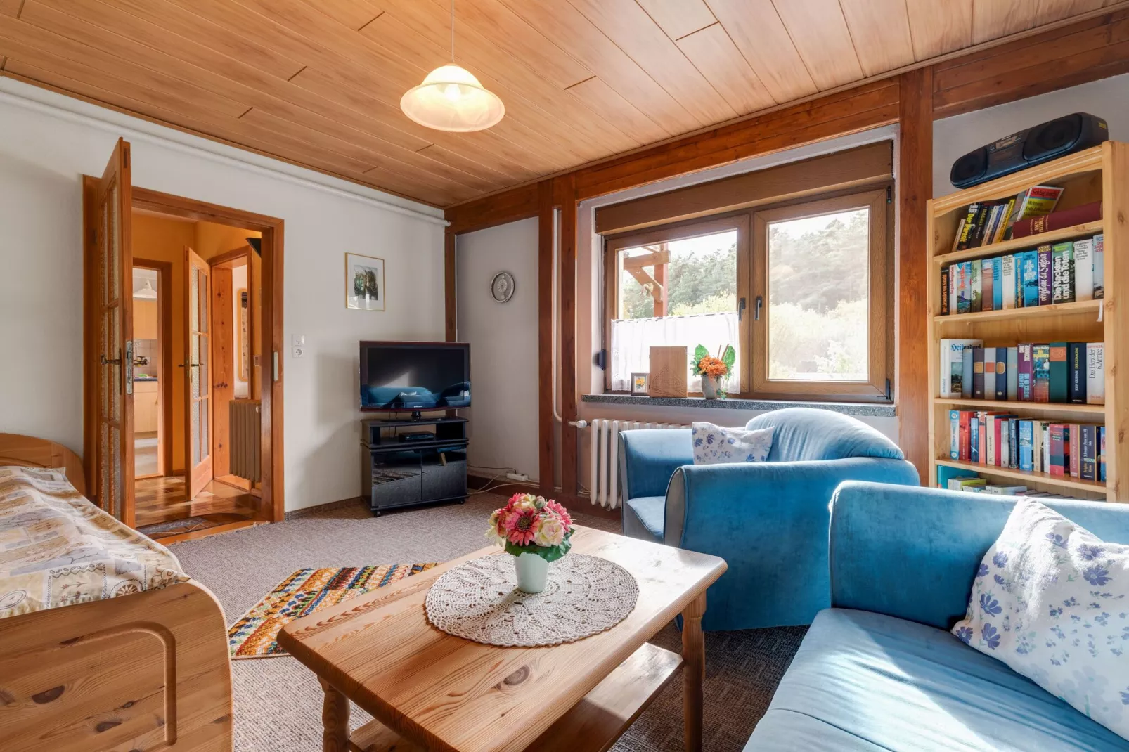 Hübsche Ferienwohnung am See nur 500m-Wohnzimmer