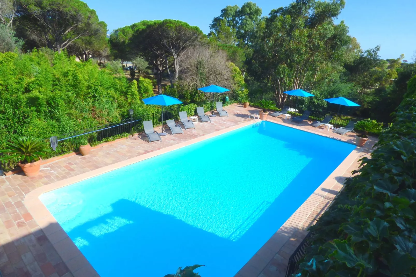 Villa Les Parasols-Piscine