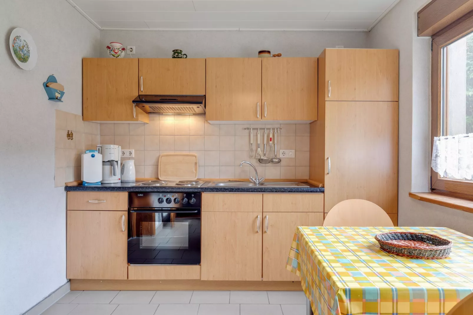 Hübsche Ferienwohnung am See nur 500m-Küche