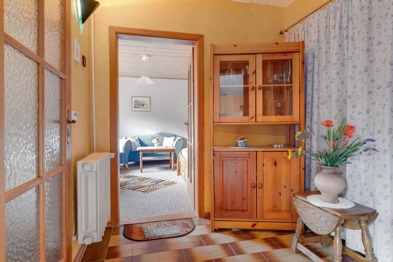 Hübsche Ferienwohnung am See nur 500m-Flur