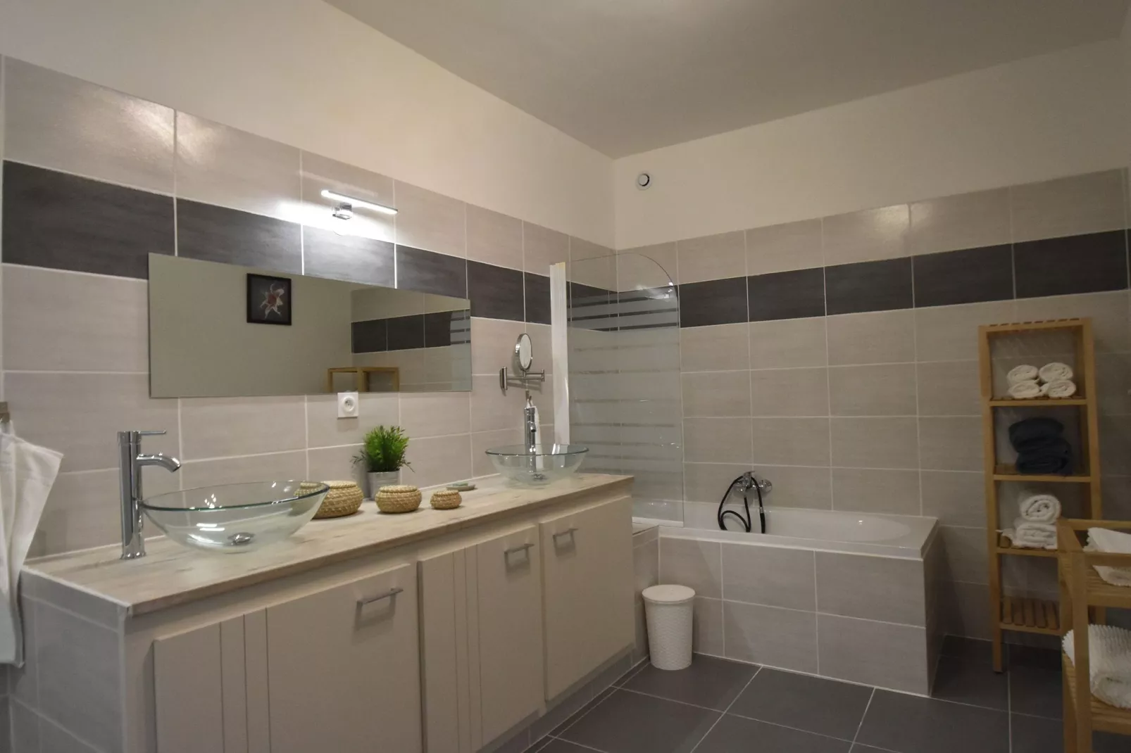 Les Oliviers-Bathroom
