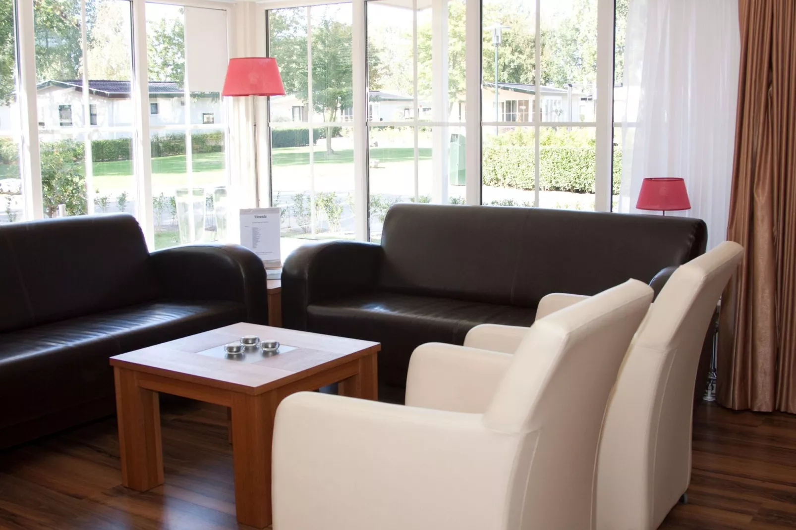 Vakantiepark Molengroet 3-Living room