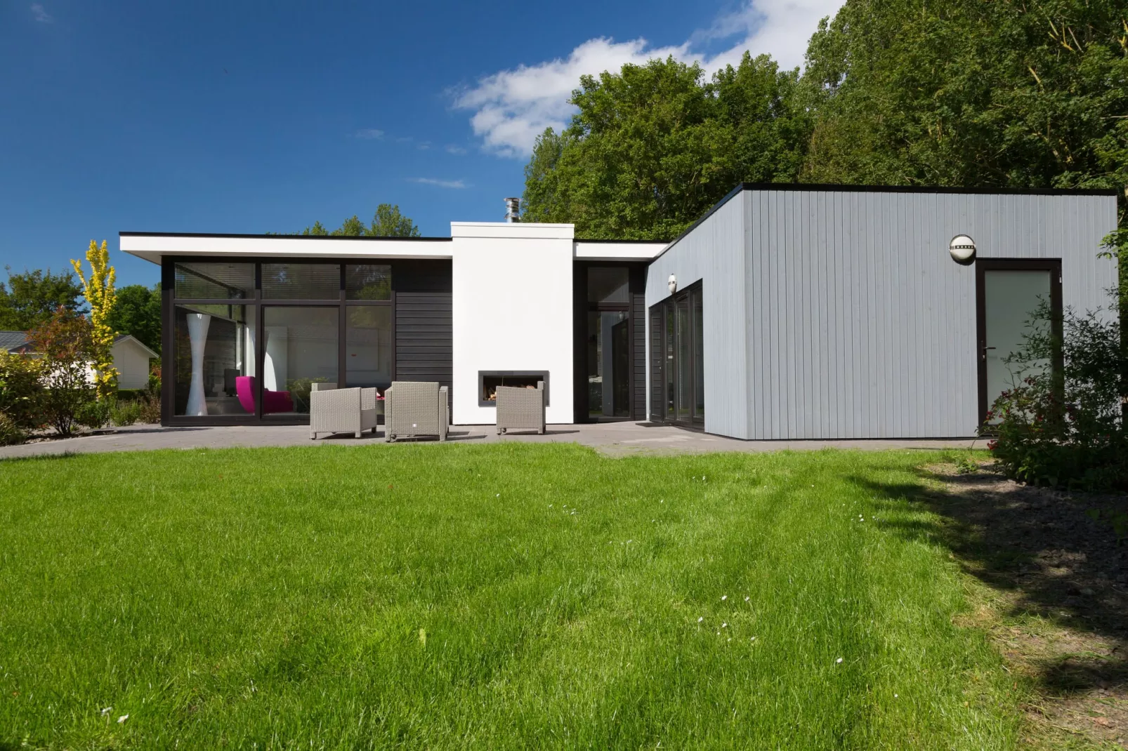 Vakantiepark Molengroet 6-Exterior summer