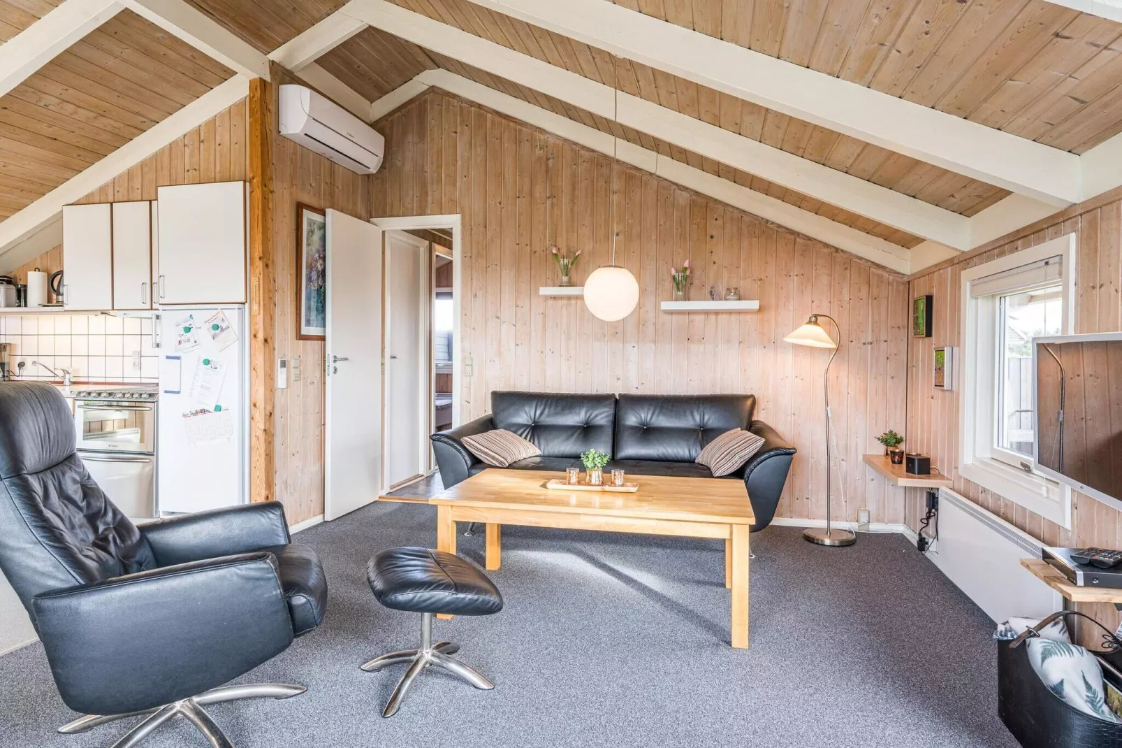 4 person holiday home in Hvide Sande-Indoor