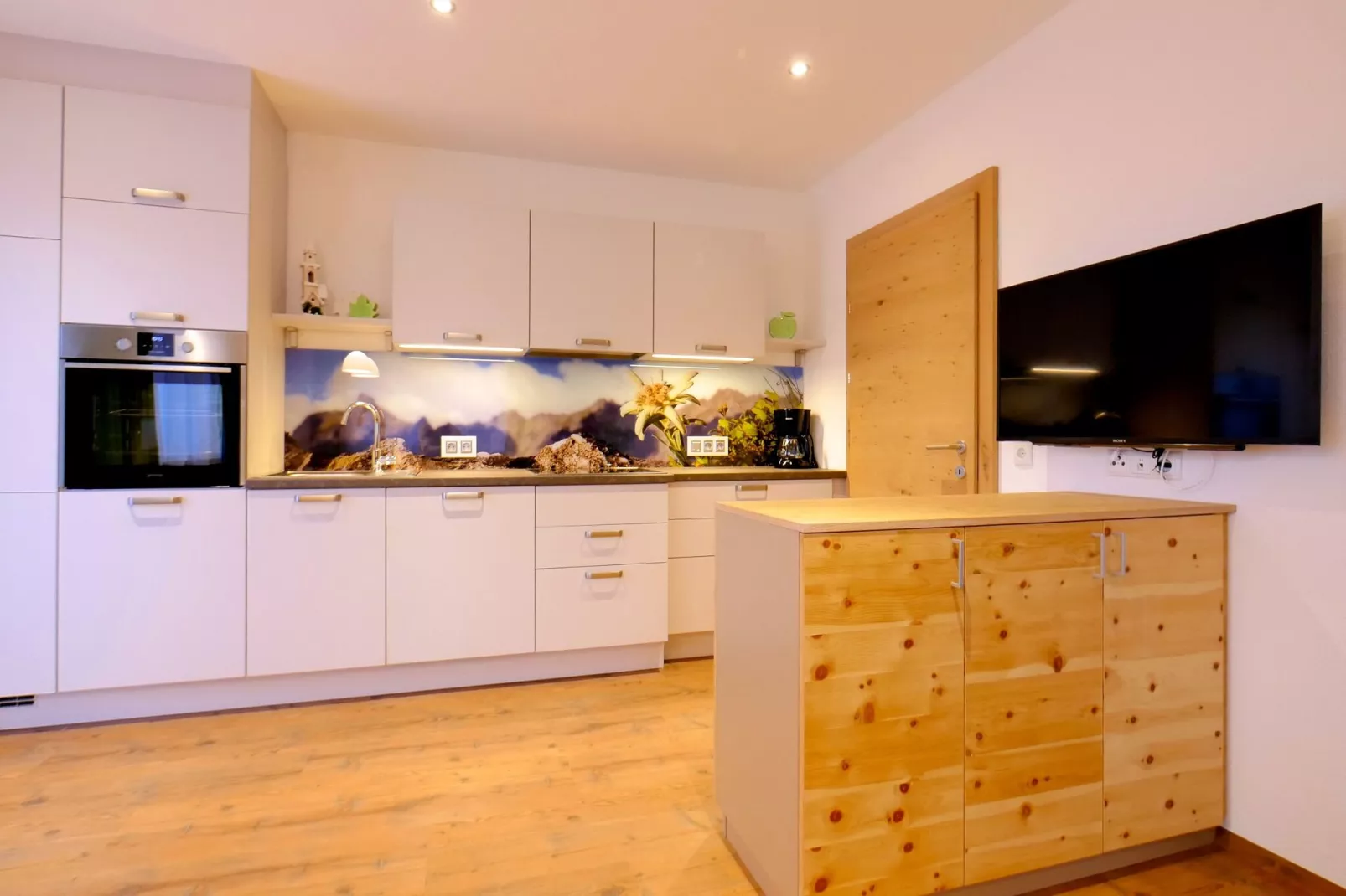 Zirben Heim-Kitchen