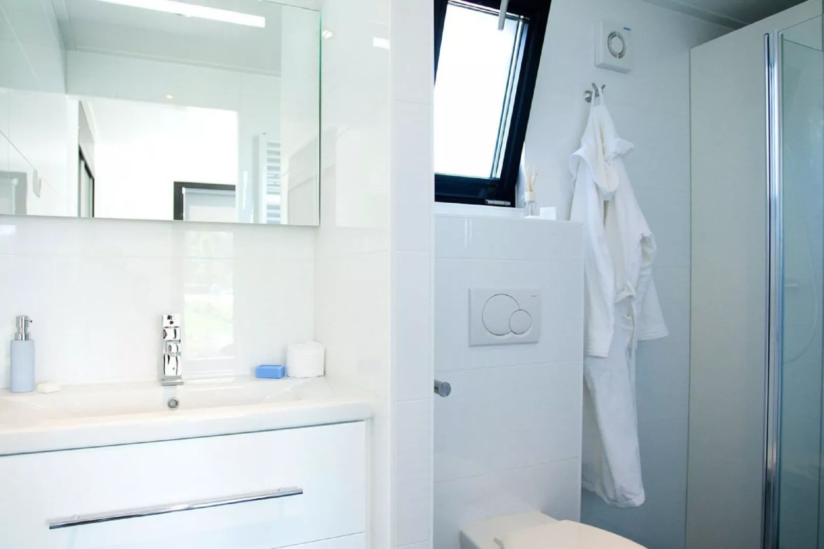 Vakantiepark Molengroet 7-Bathroom