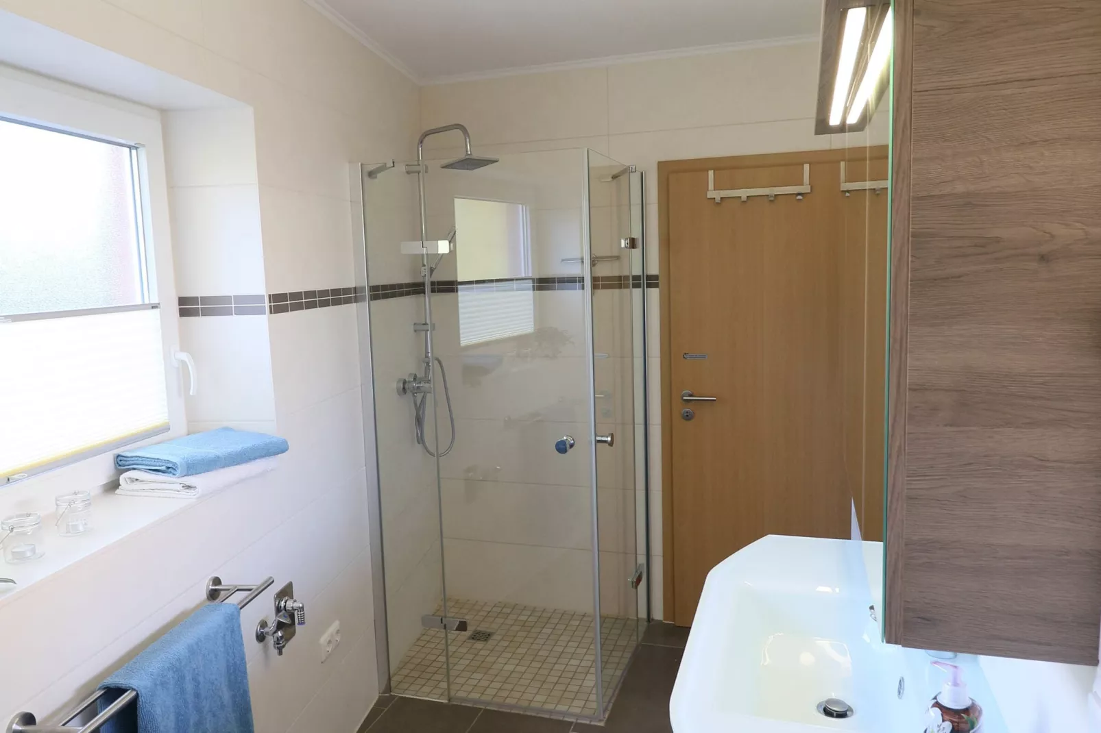 Ferienhaus Sternchen - Insel Rügen-Bathroom