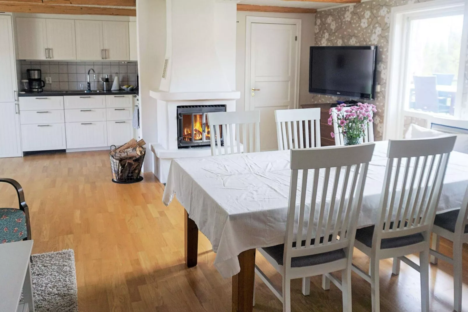 Rustic Retreat in Smaland-By Traum-Indoor