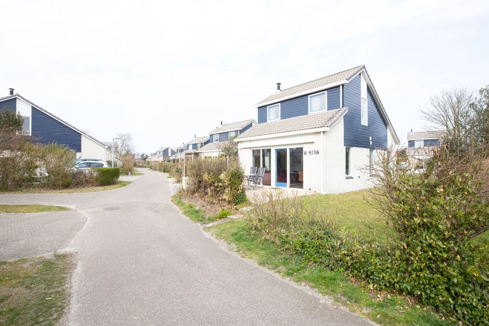 DE PETTEN-Exterior summer