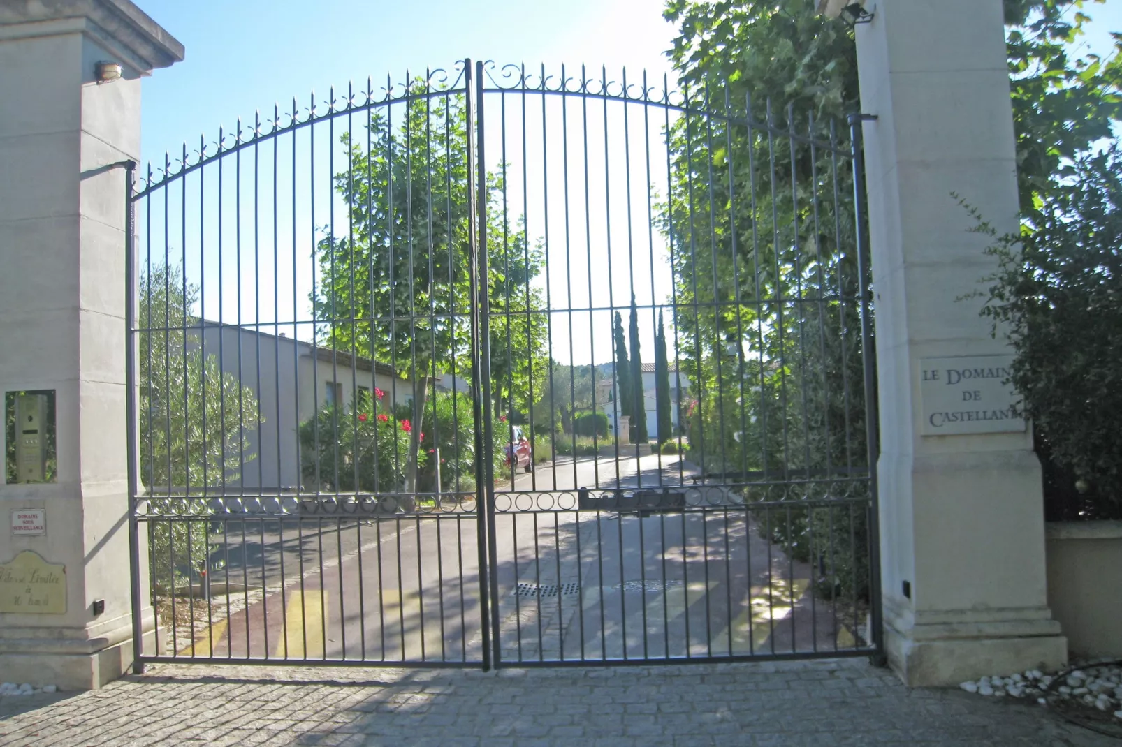 Villa petit Castellane  version 6 pers-Areas summer 1km