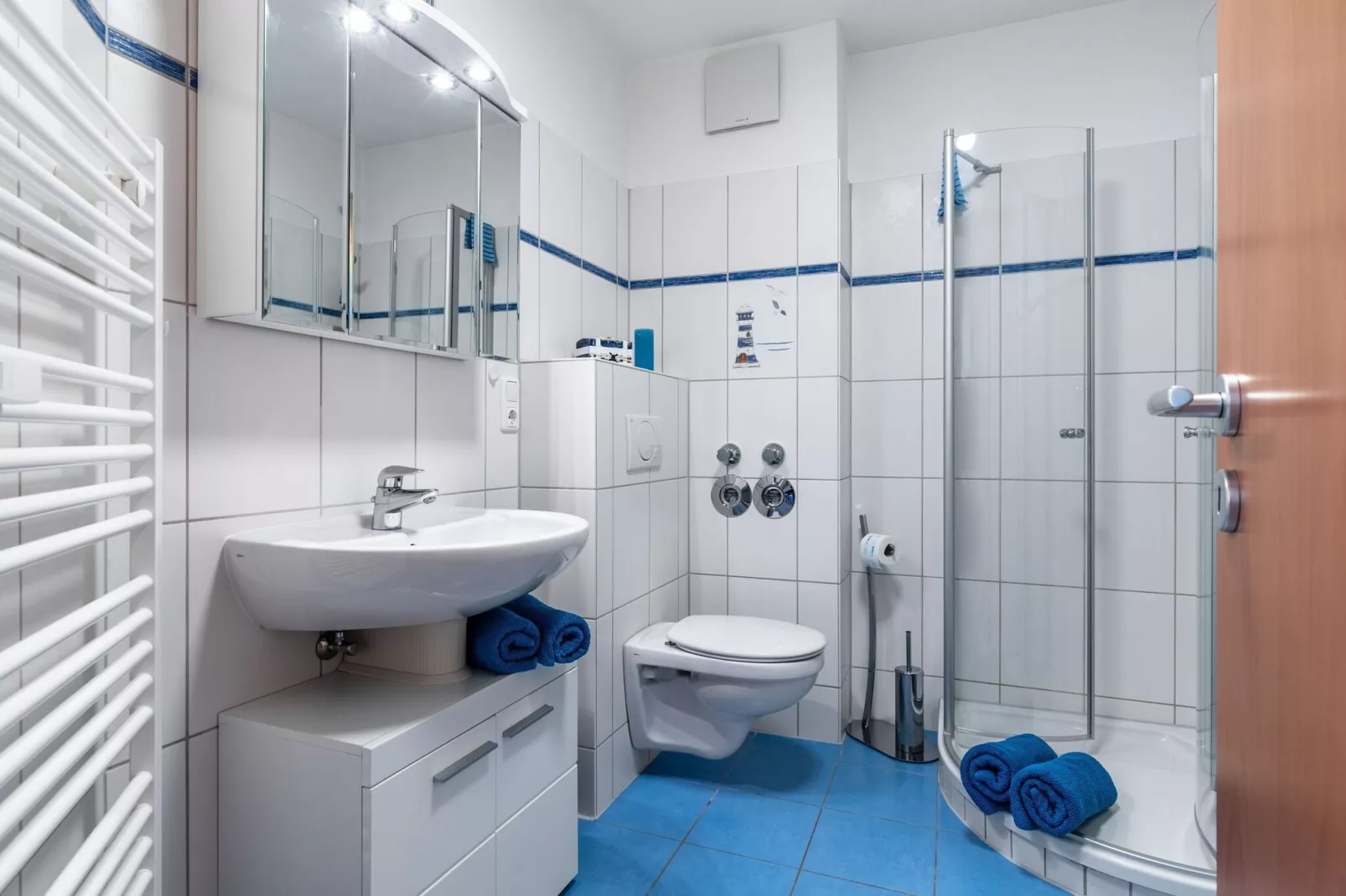 Laura-Bathroom