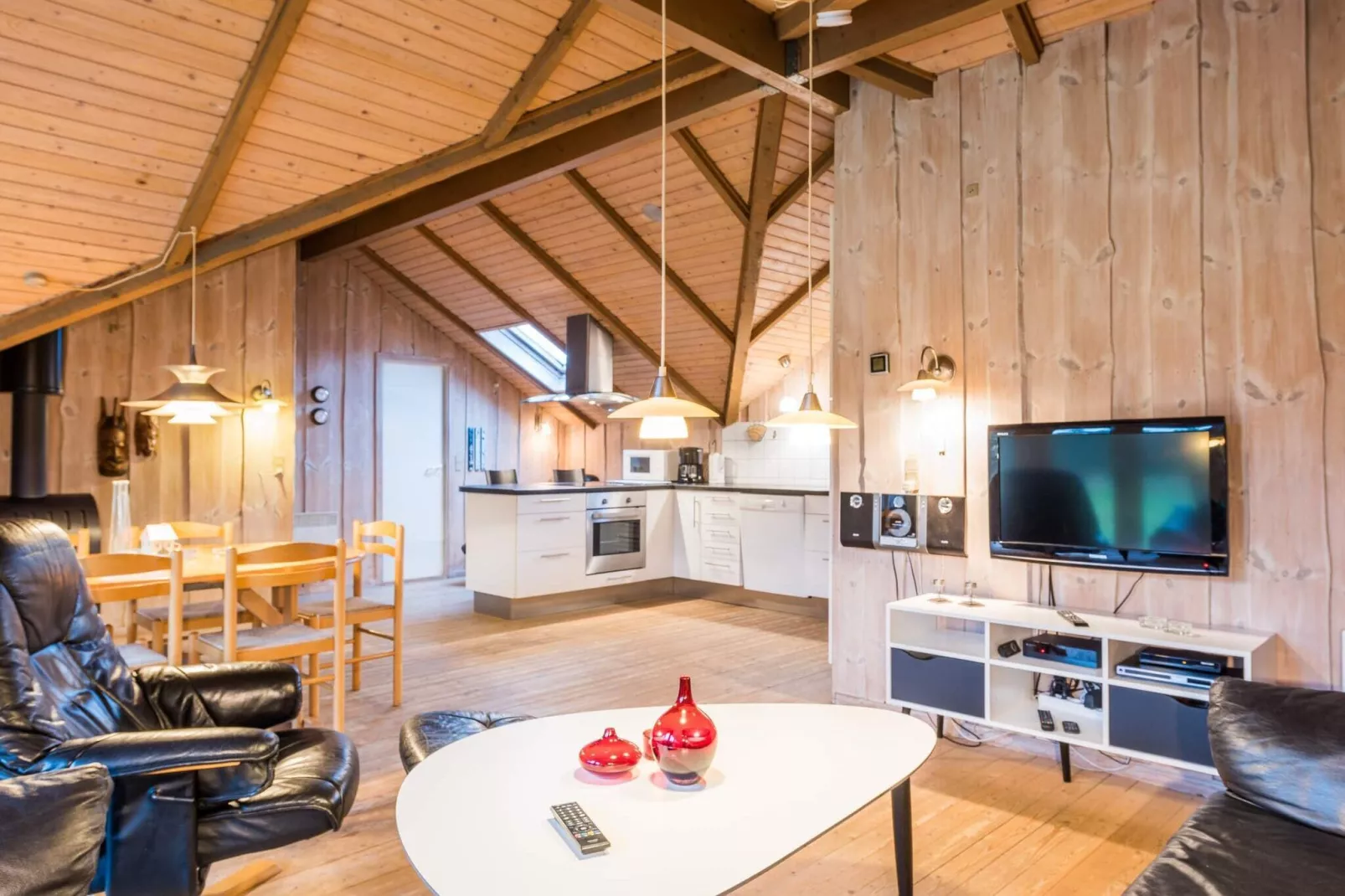 Charming Cottage Retreat-By Traum-Indoor
