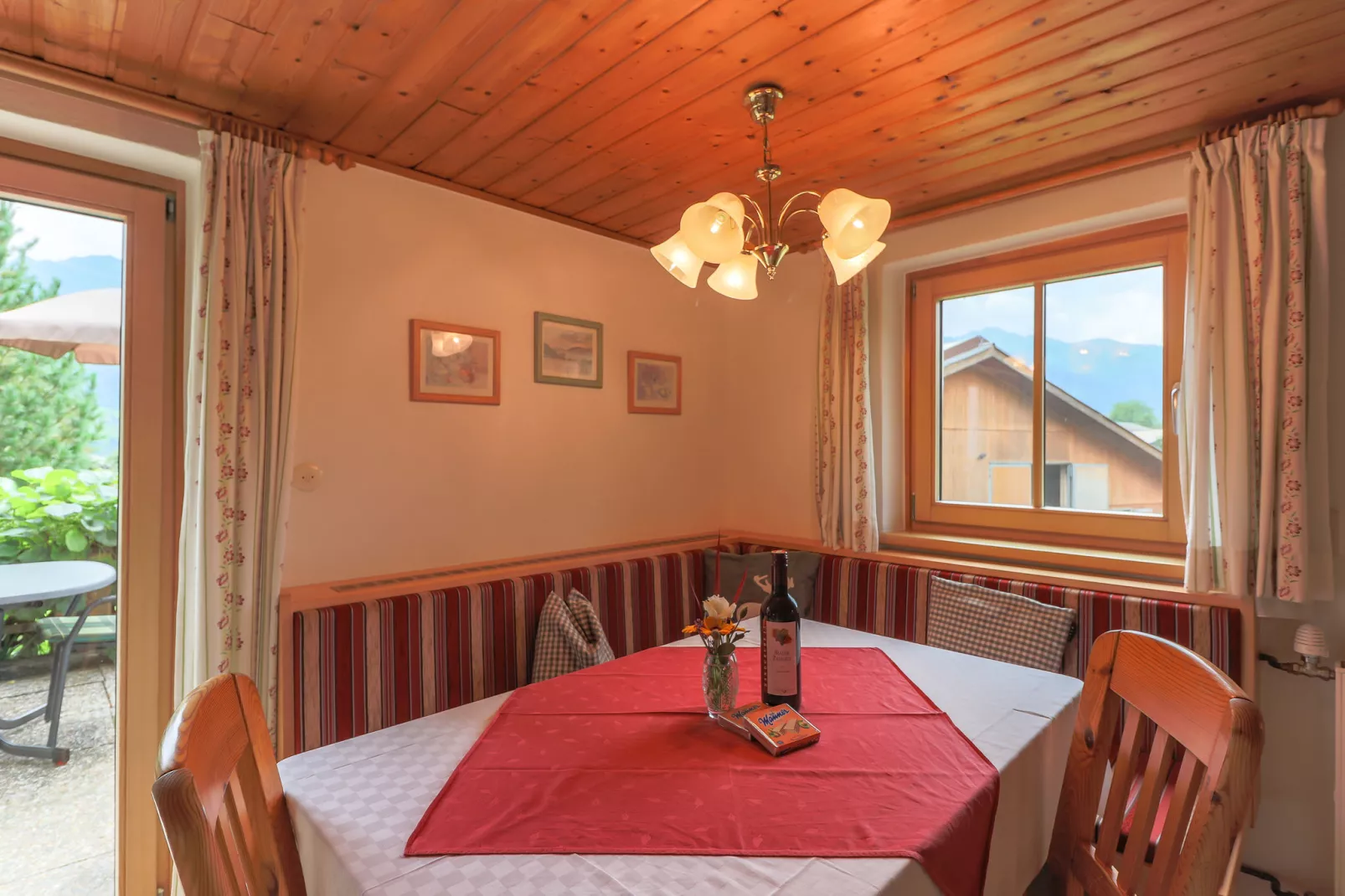 Bernsteiner-Dining room