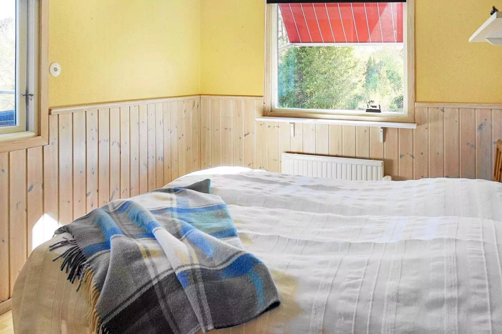6 person holiday home in HENÅN