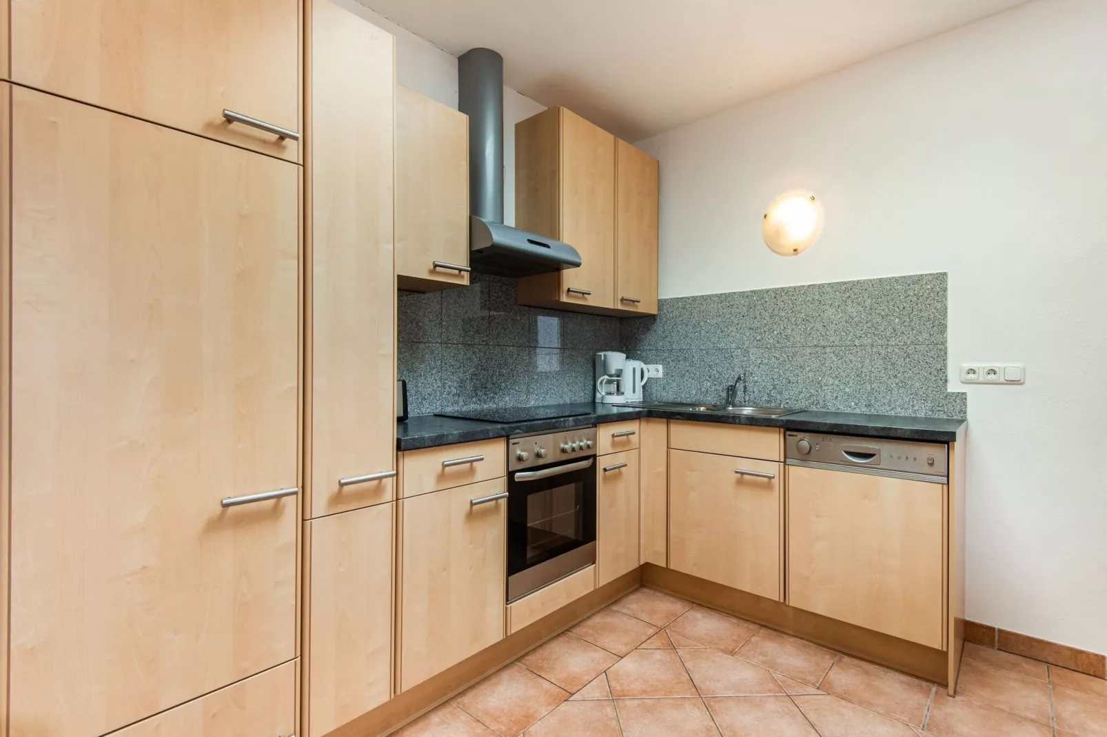 Hollaus 1-Kitchen