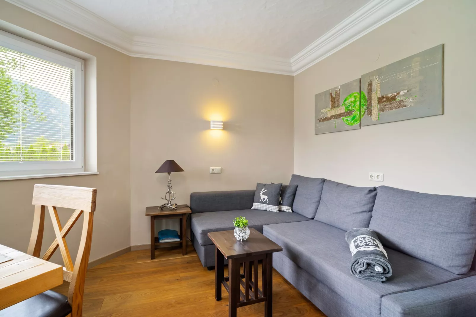 Bianca-Living room