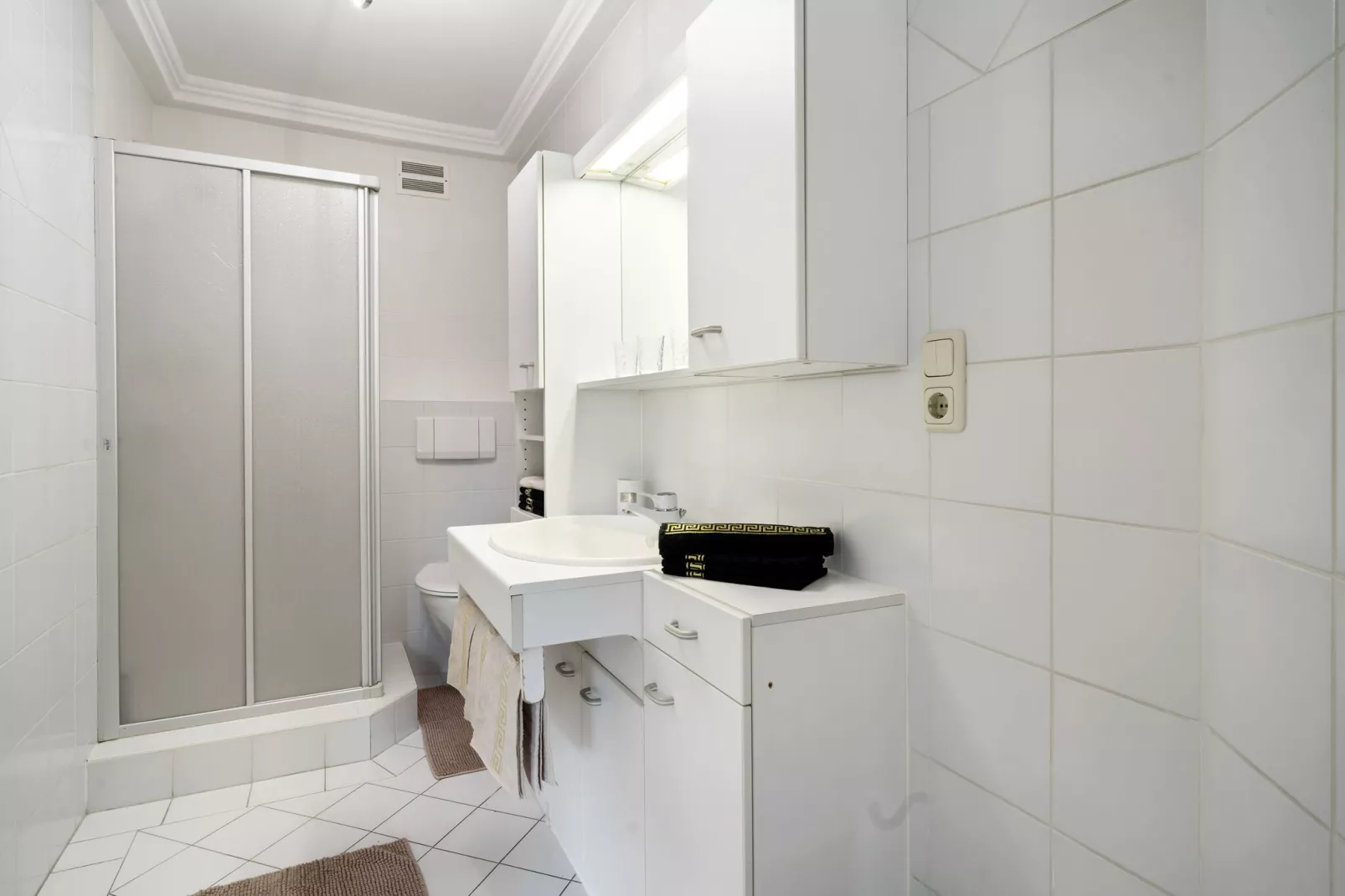 Bianca-Bathroom