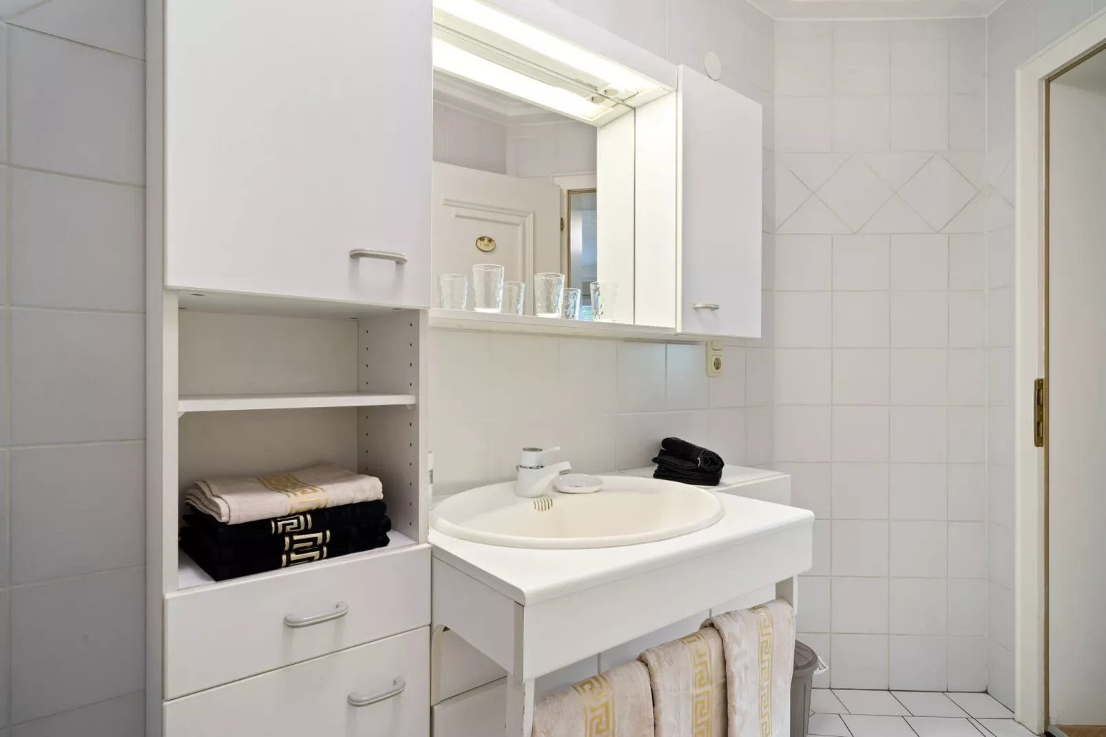 Bianca-Bathroom