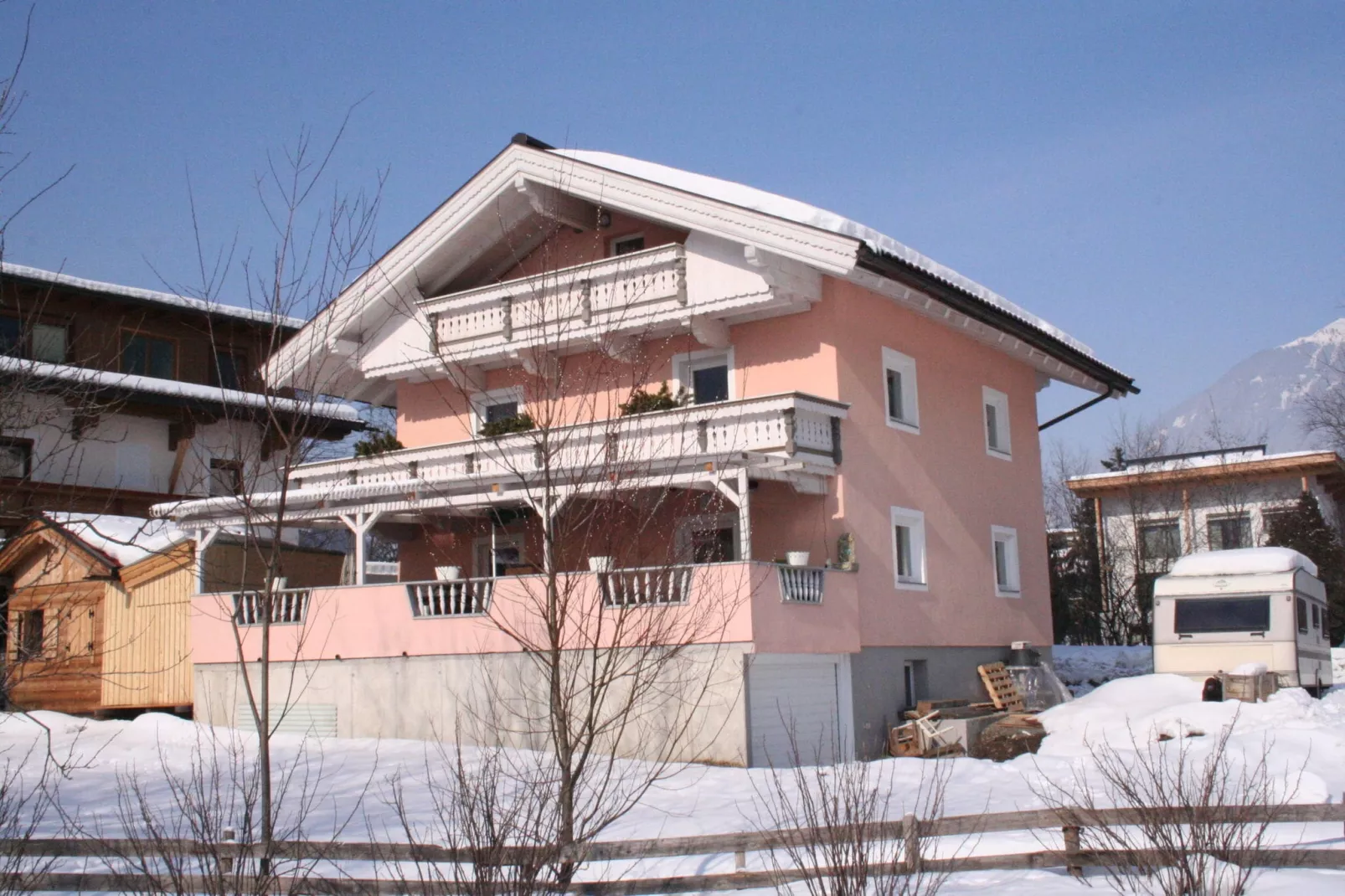 Lanthaler-Exterior winter
