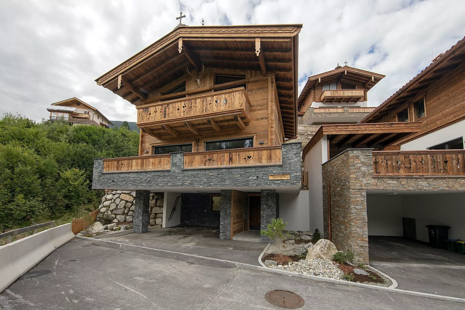 Nationalpark Chalet Lasörling-Exterior summer