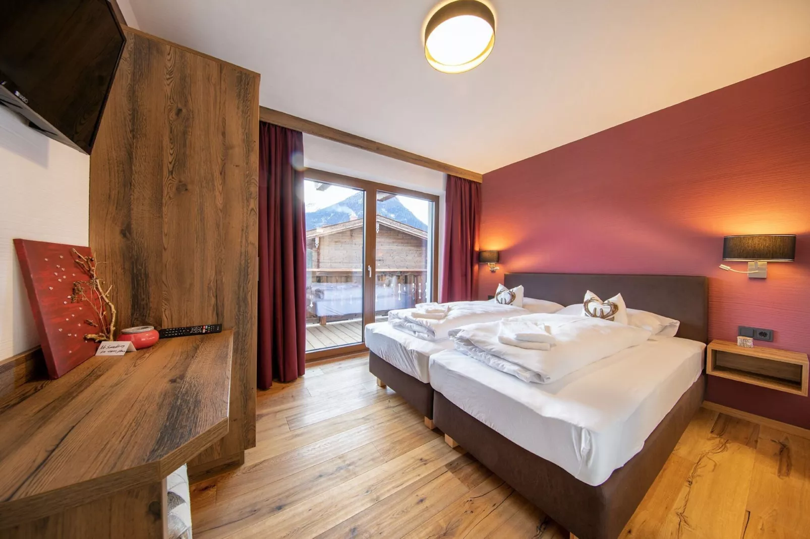 Nationalpark Chalet Lasörling-Bedroom