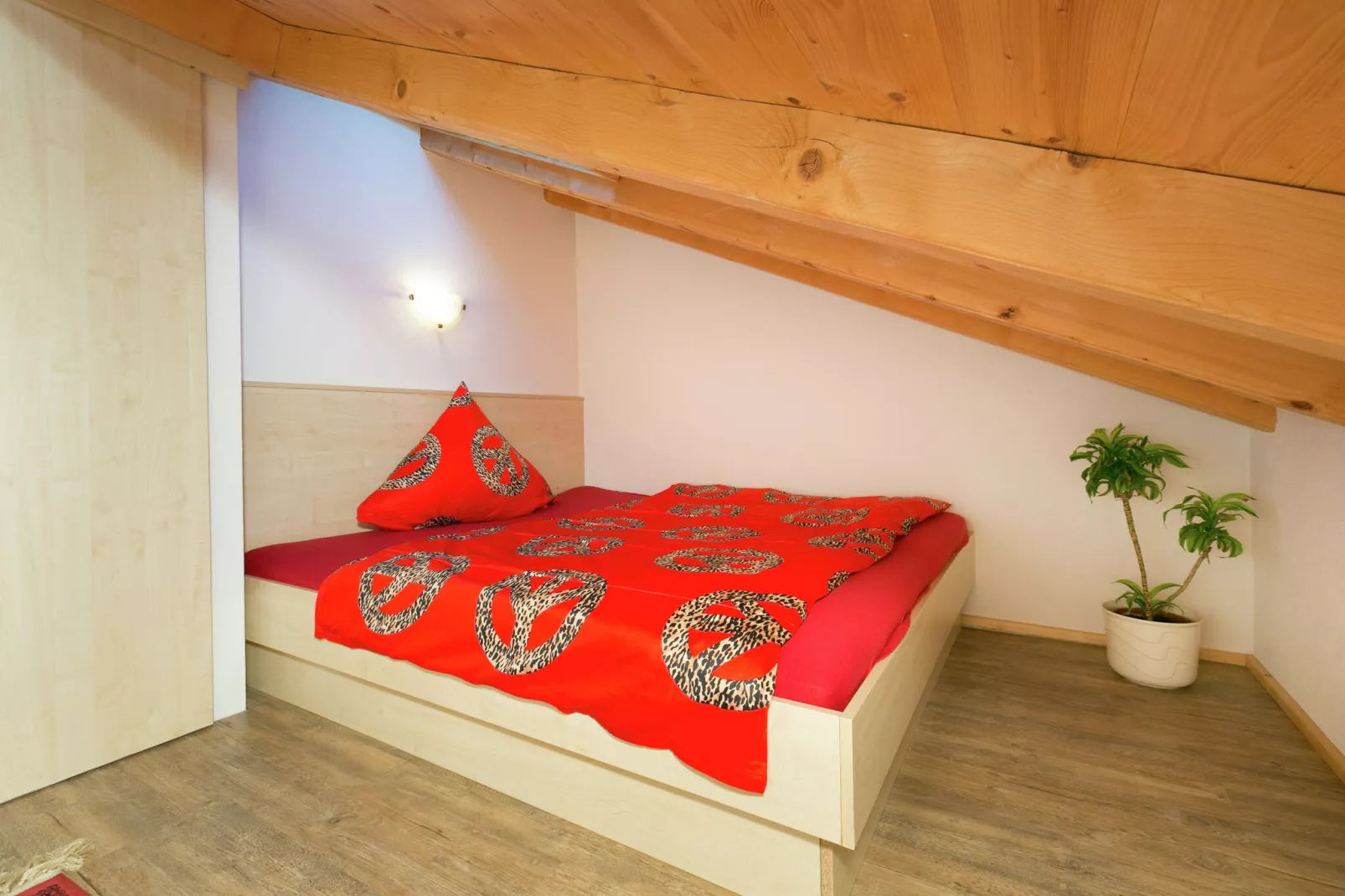 Lanthaler-Bedroom