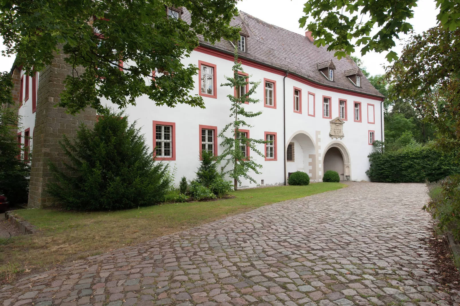 Urlaub im Schloss-Exterior summer