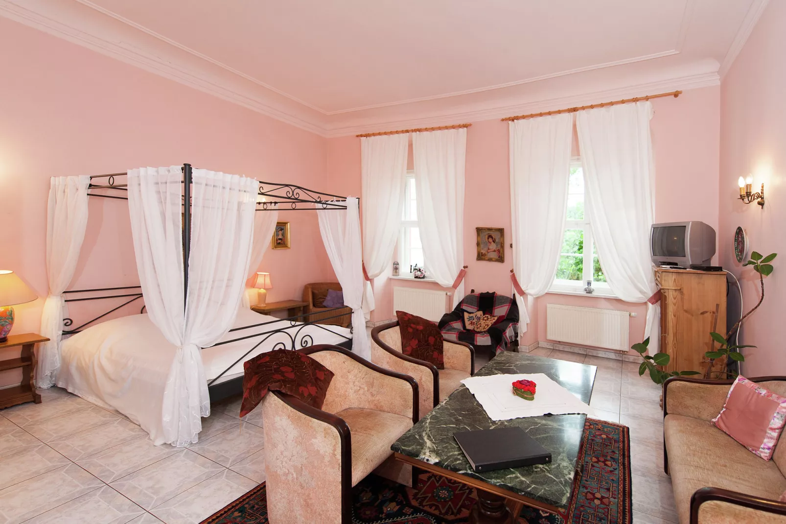 Urlaub im Schloss-Bedroom