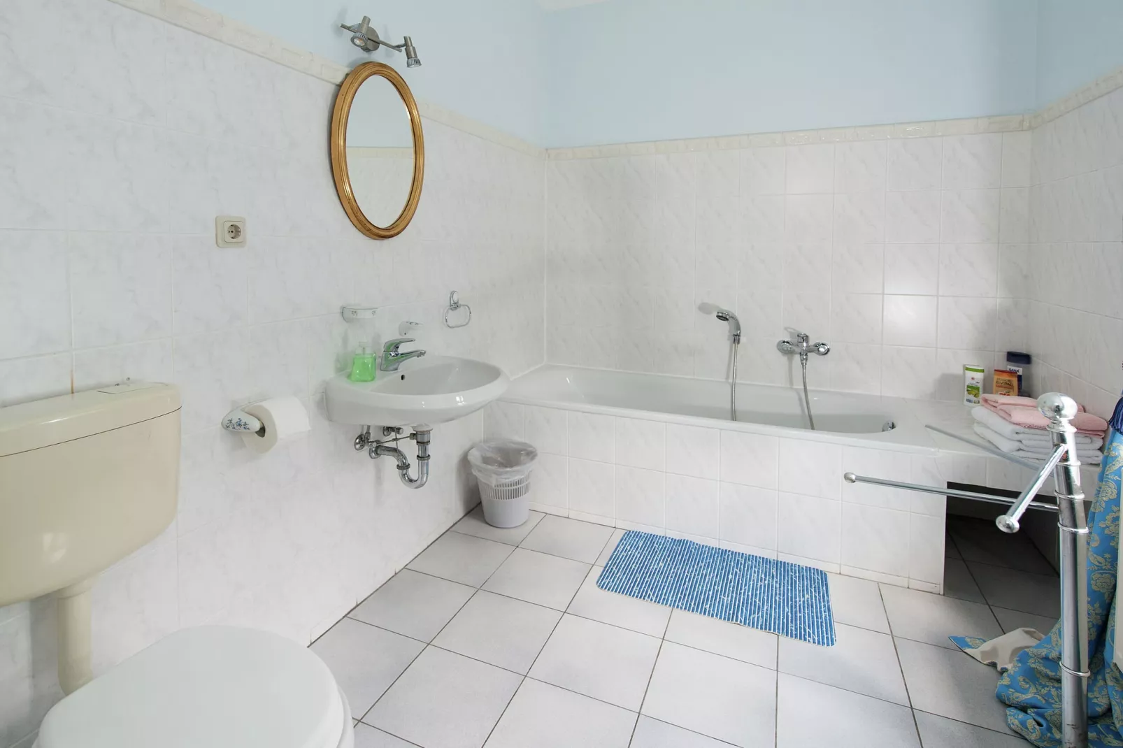 Urlaub im Schloss-Bathroom