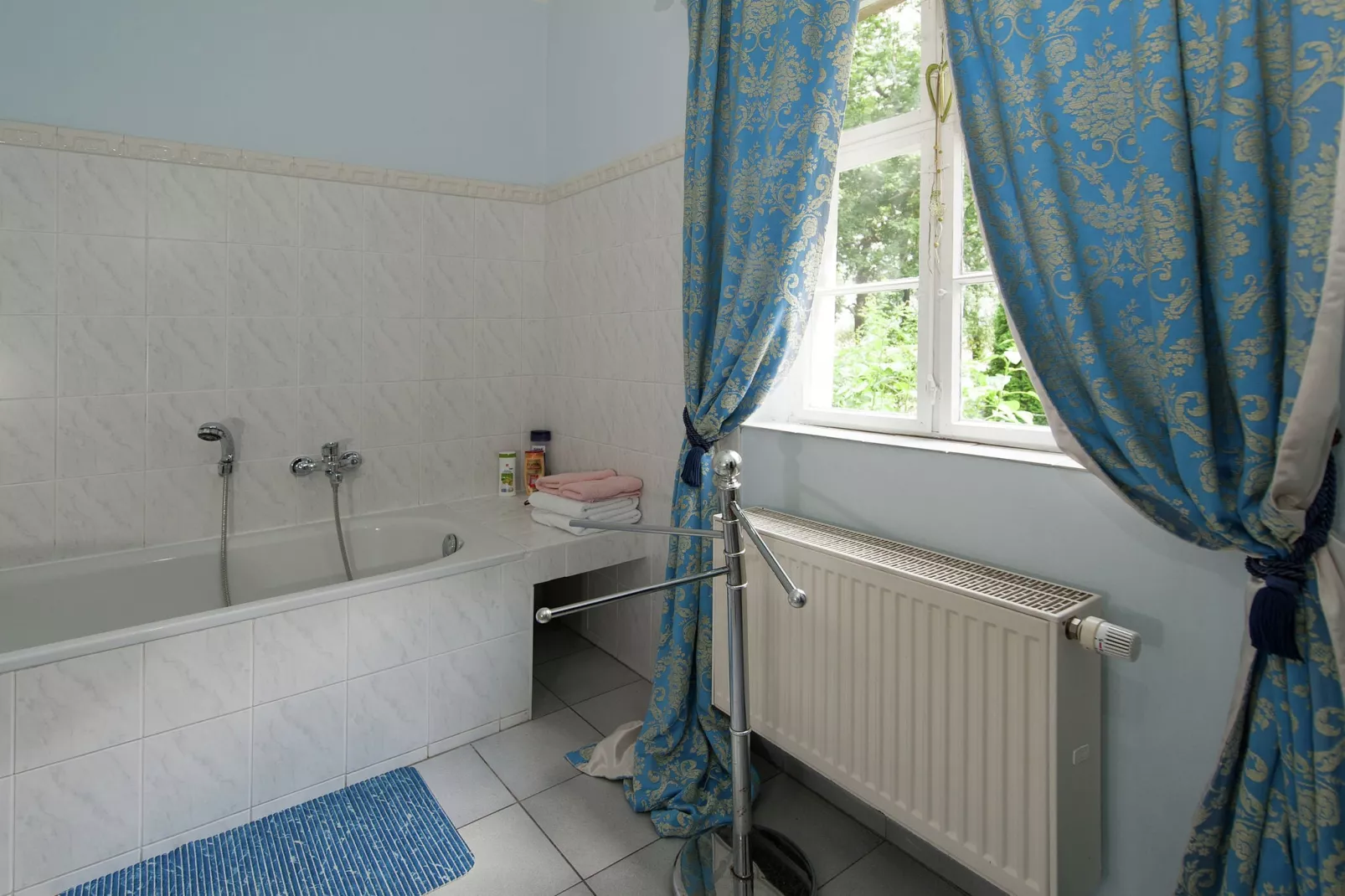 Urlaub im Schloss-Bathroom