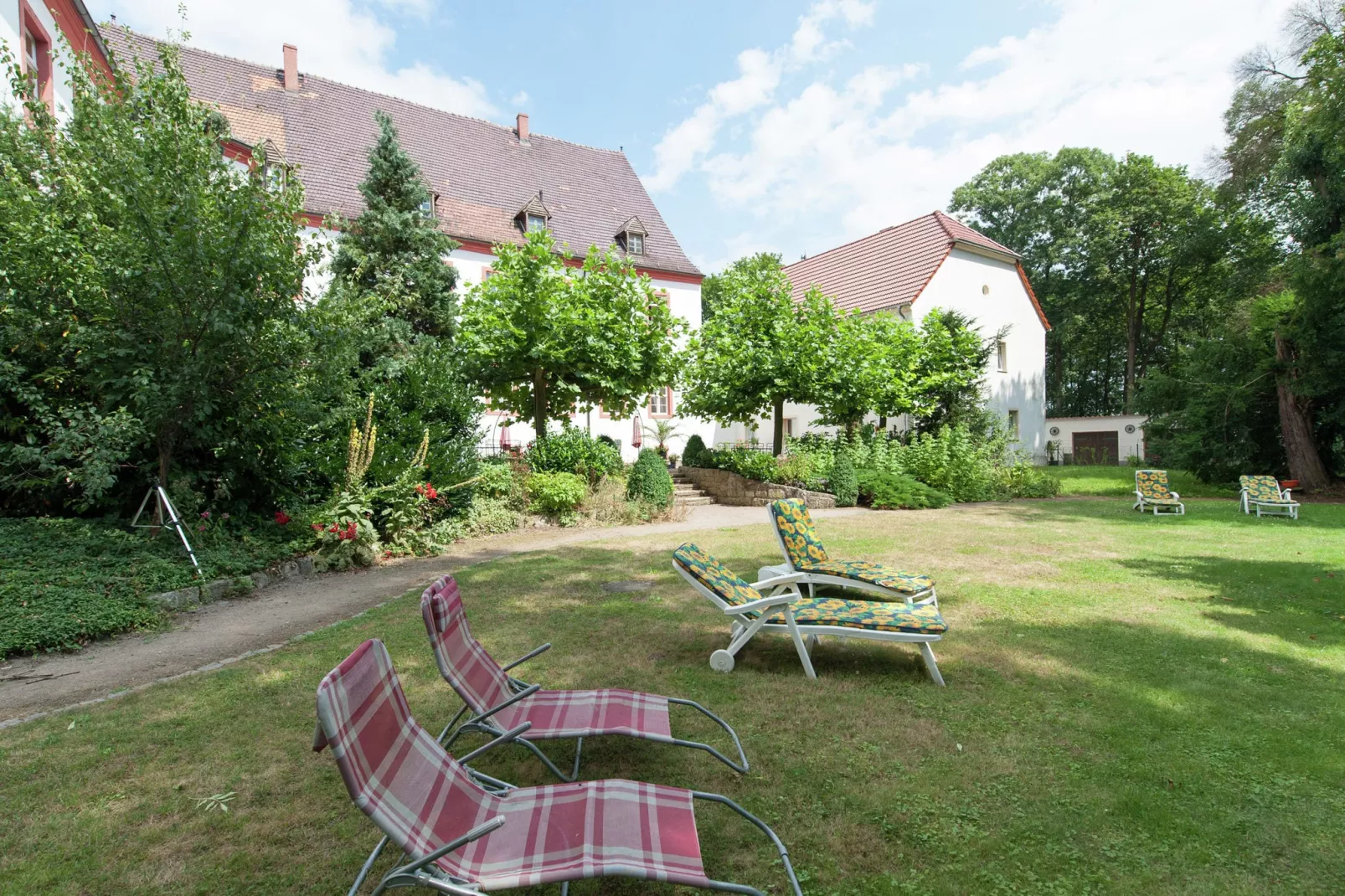 Urlaub im Schloss-Gardens summer