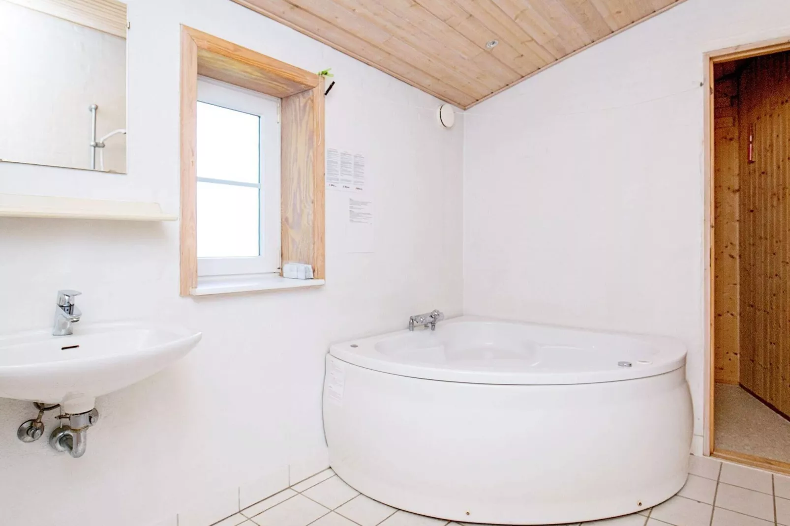 16 person holiday home in Ulfborg-Indoor