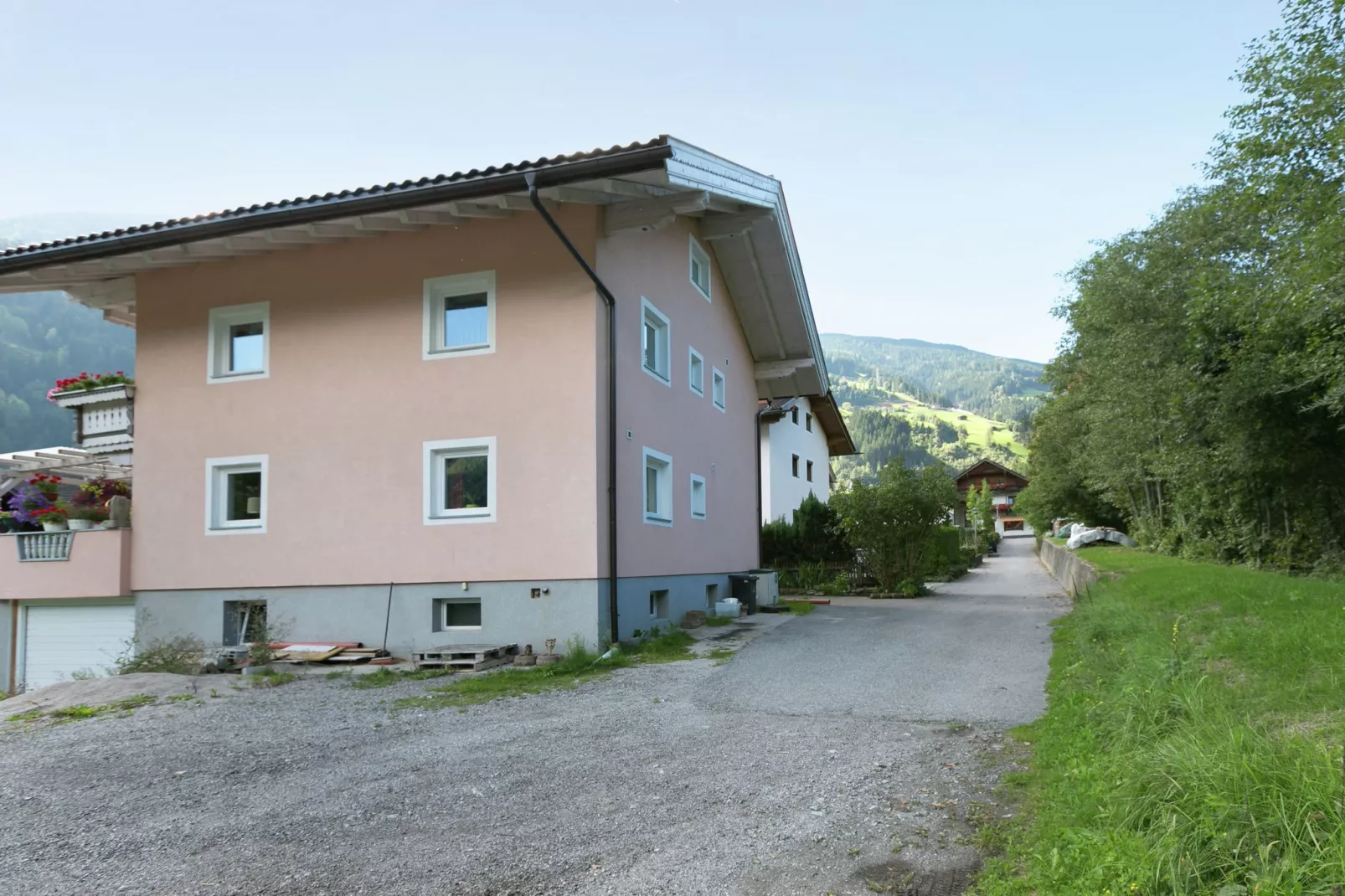 Lanthaler-Exterior summer