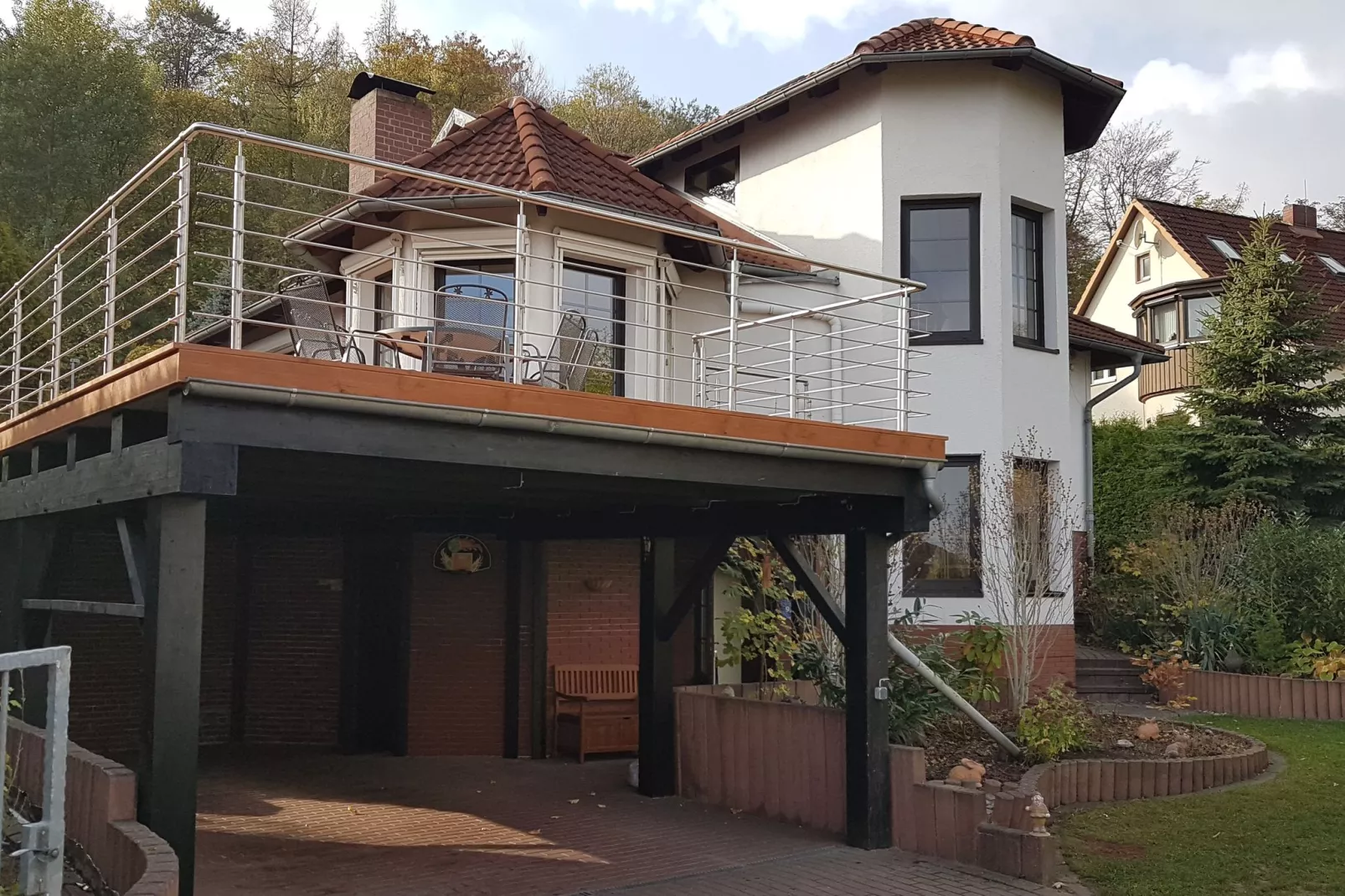 Spacious villa with private swimming pool-Exterior summer