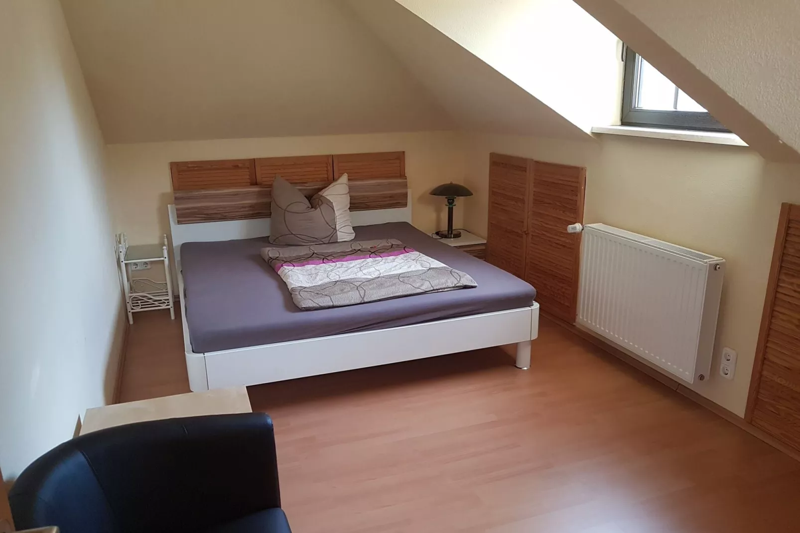 Spacious villa with private swimming pool-Bedroom