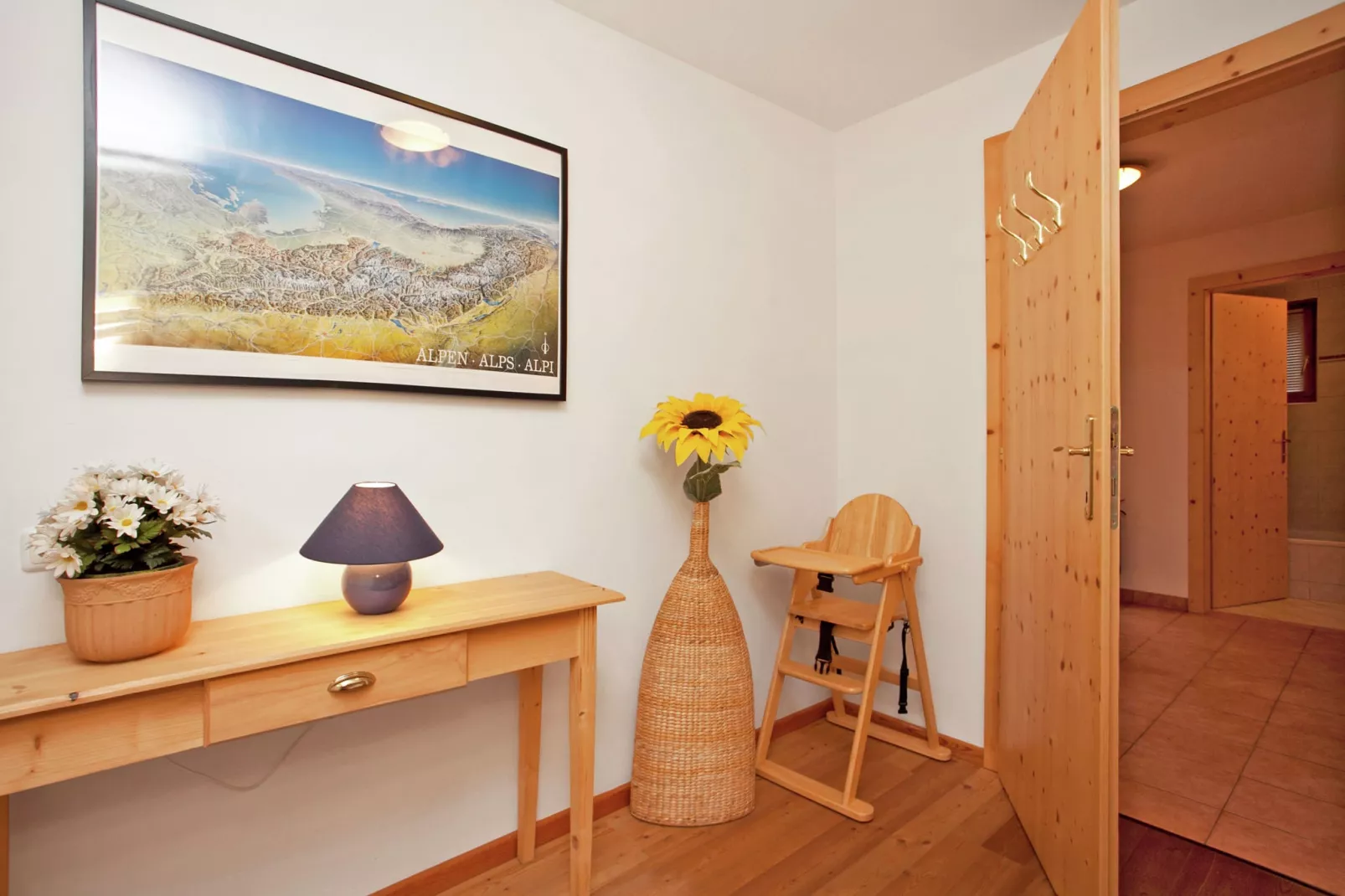 Chalets im Wald-Flur