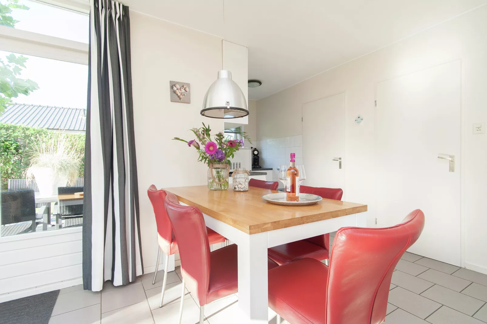 Bungalowpark de Gouden Spar 2-Dining room
