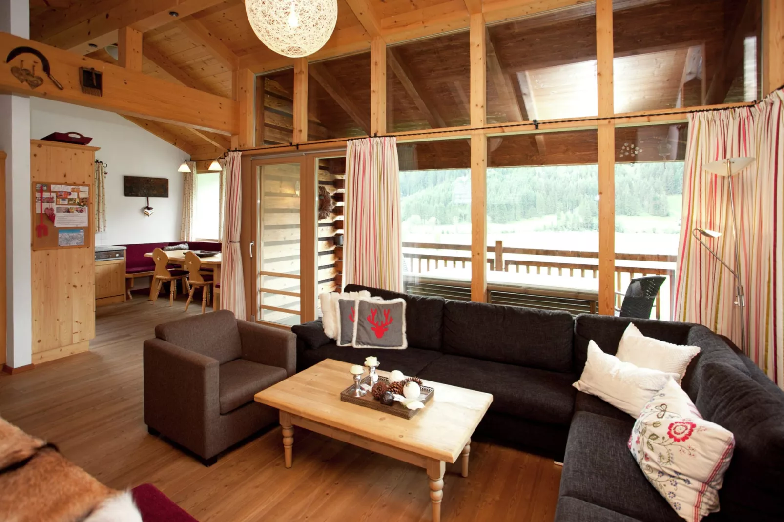 Chalets im Wald-Living room