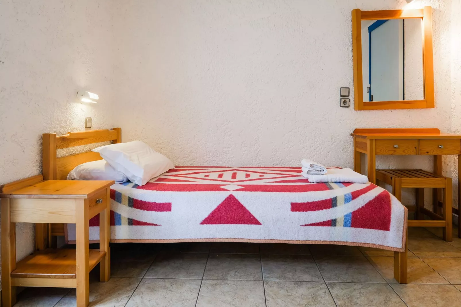 Olive Tree Cottage No 2-Bedroom