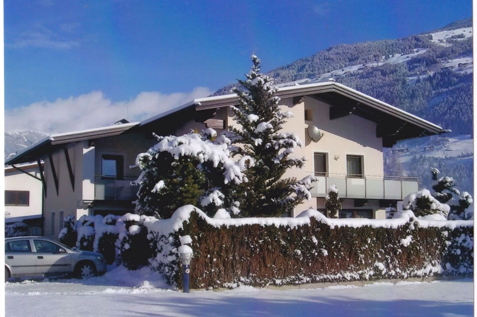 Haas-Exterior winter