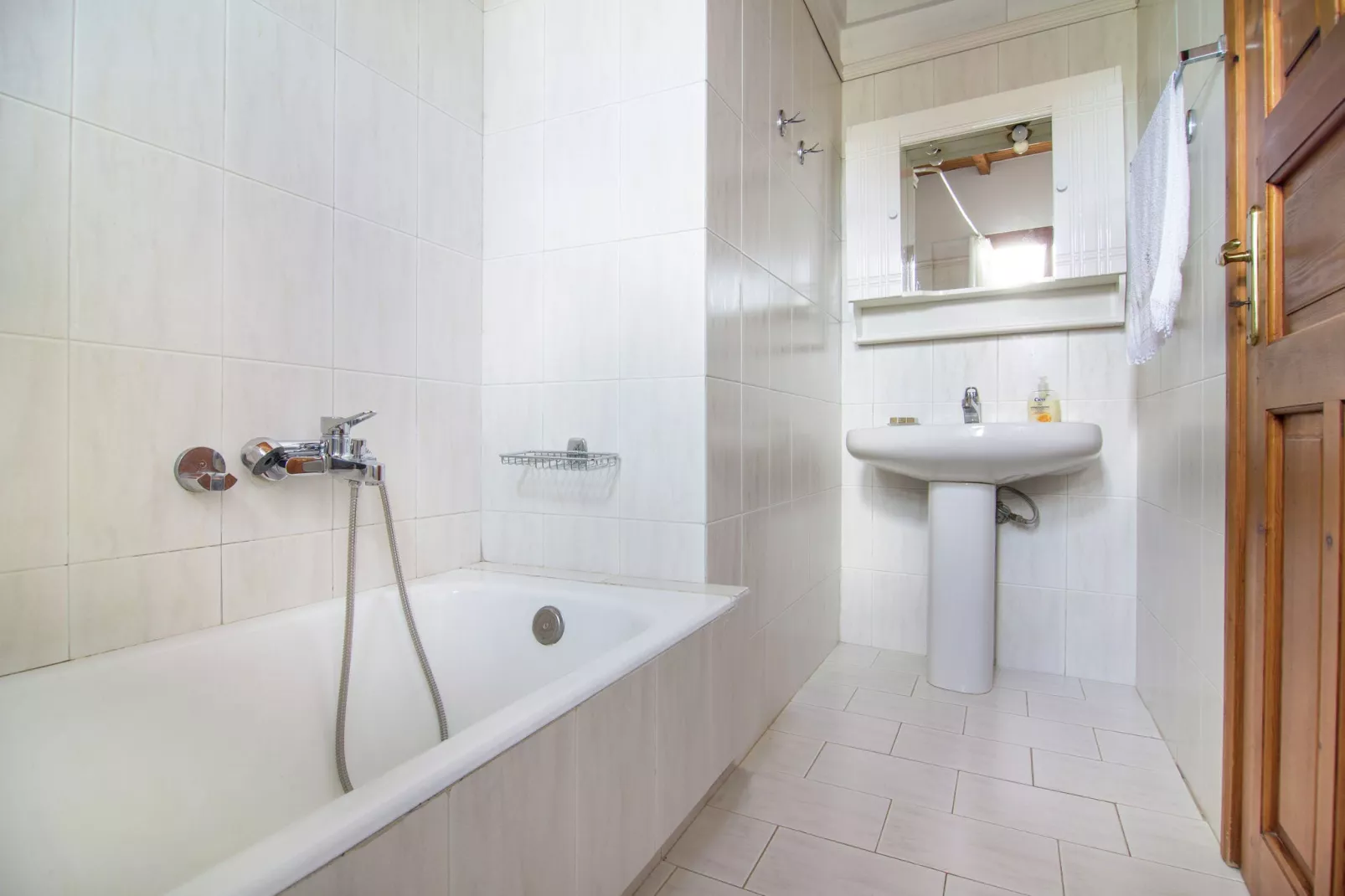 Villa Thymari-Bathroom