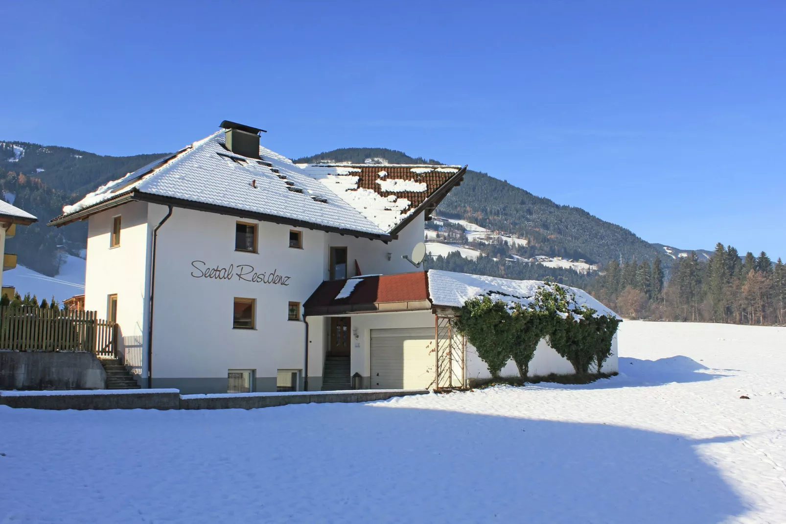 Seetal Residenz-Exterior winter